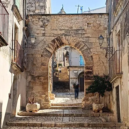 1 Bedroom Lovely In Apartament *